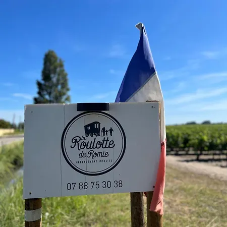 Roulotte En Camargue-hebergement Insolite 